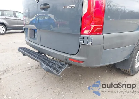 2019 Mercedes-Benz Sprinter 2500 High Roof V6 z USA, uszkodzony, nr VIN WD4PF1CD3KP120716